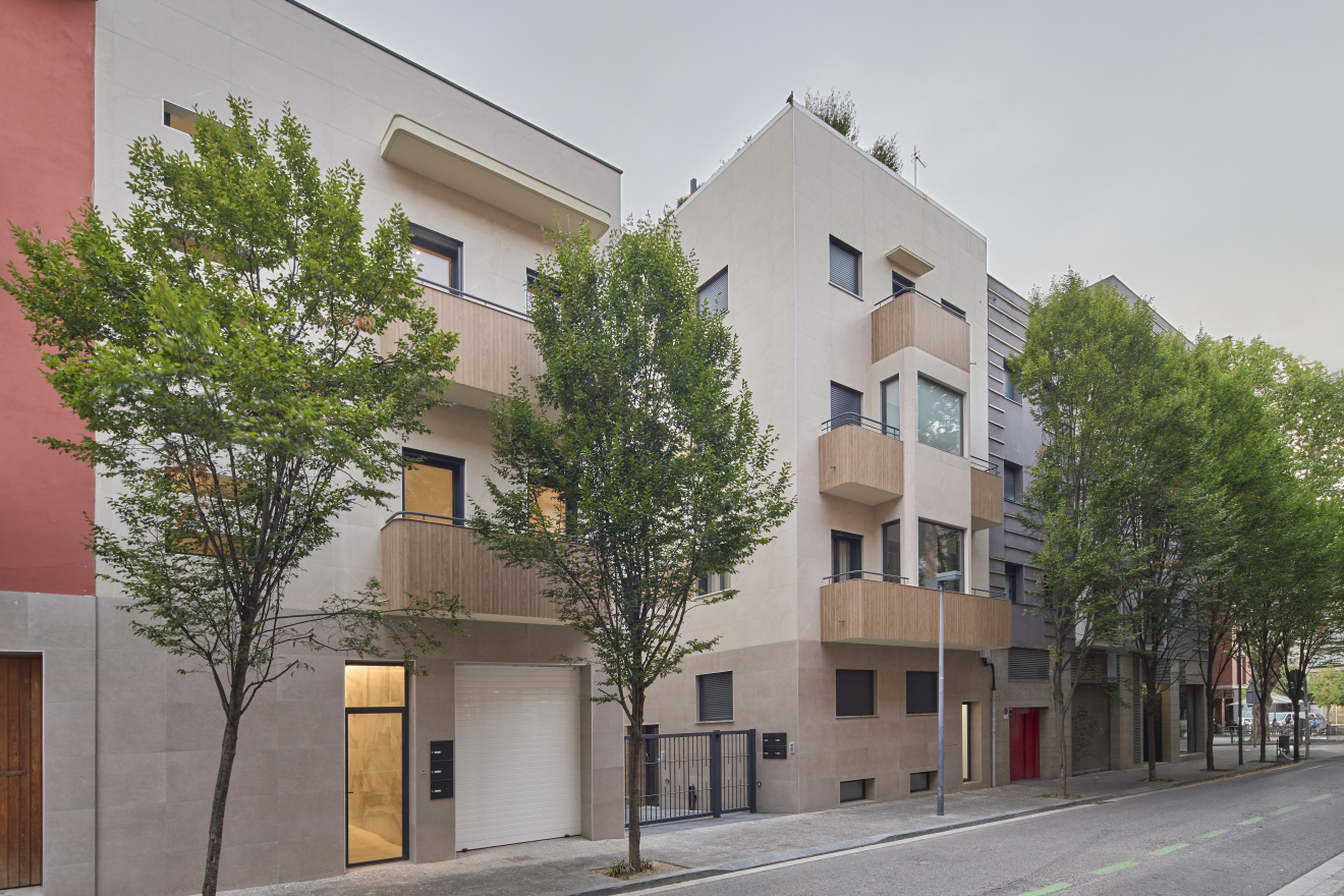 NOUS EDIFICIS PLURIFAMILIARS